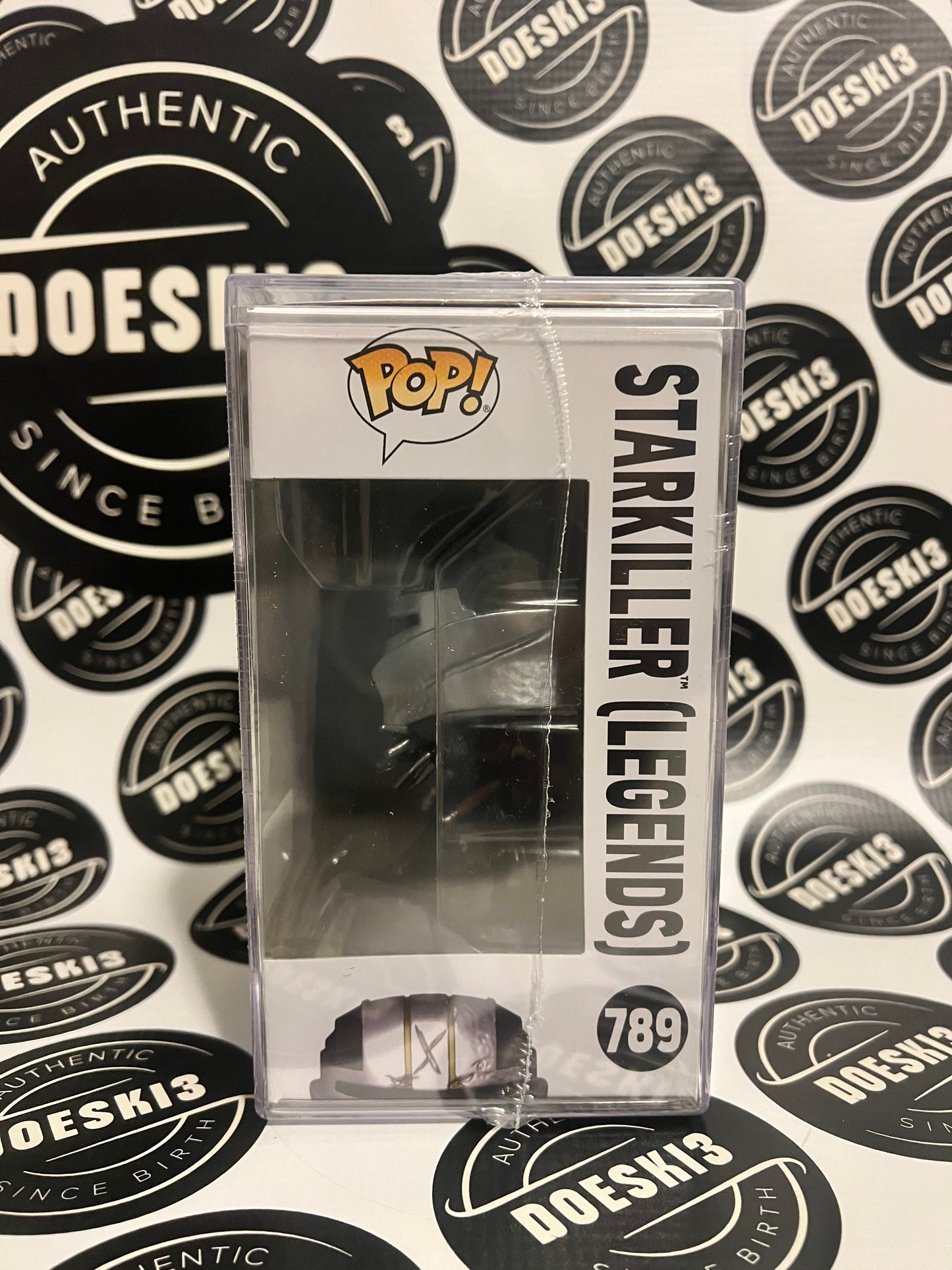 Pop! Starkiller (Legends) Masked with Pop! Protector (GRAIL)