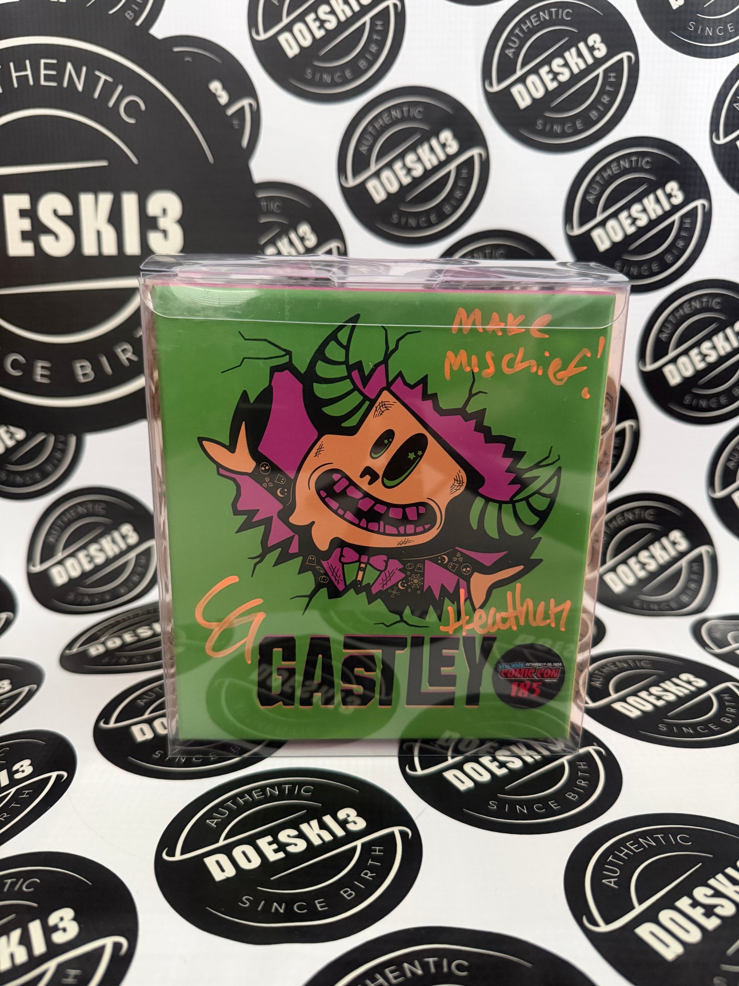 Mischief Toys Halloween Suit Gastley Blacklight LE 185 NYCC Exclusive W/Protector (Signed)