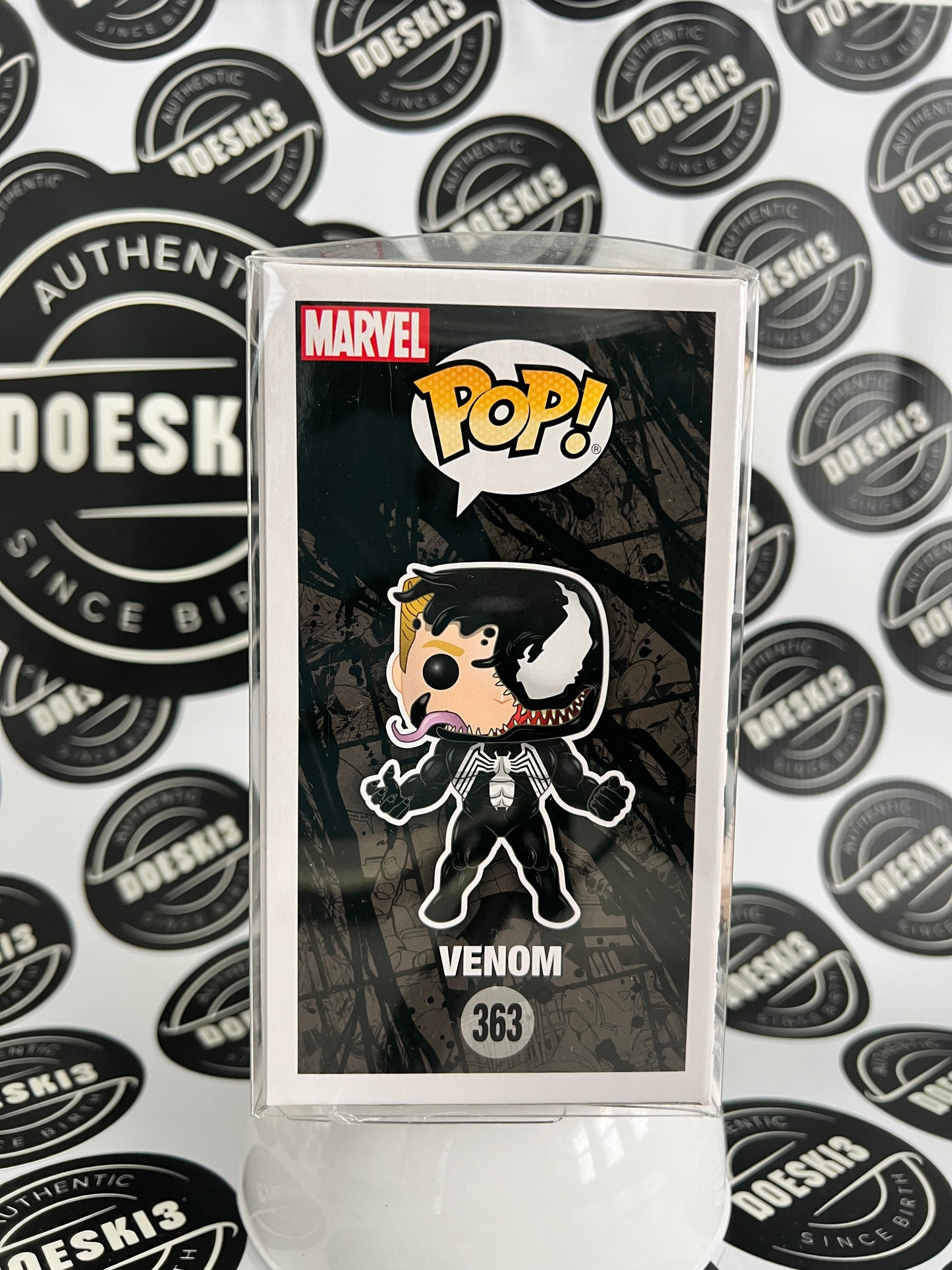 Funko POP! Marvel Venom Eddie Brock Figure #363 W/Protector