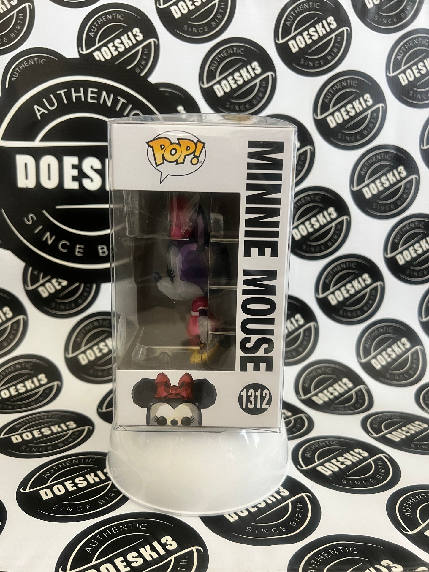 Funko Pop! Disney 100th Minnie Mouse (Facet) #1312 Funko Exclusive W/Protector