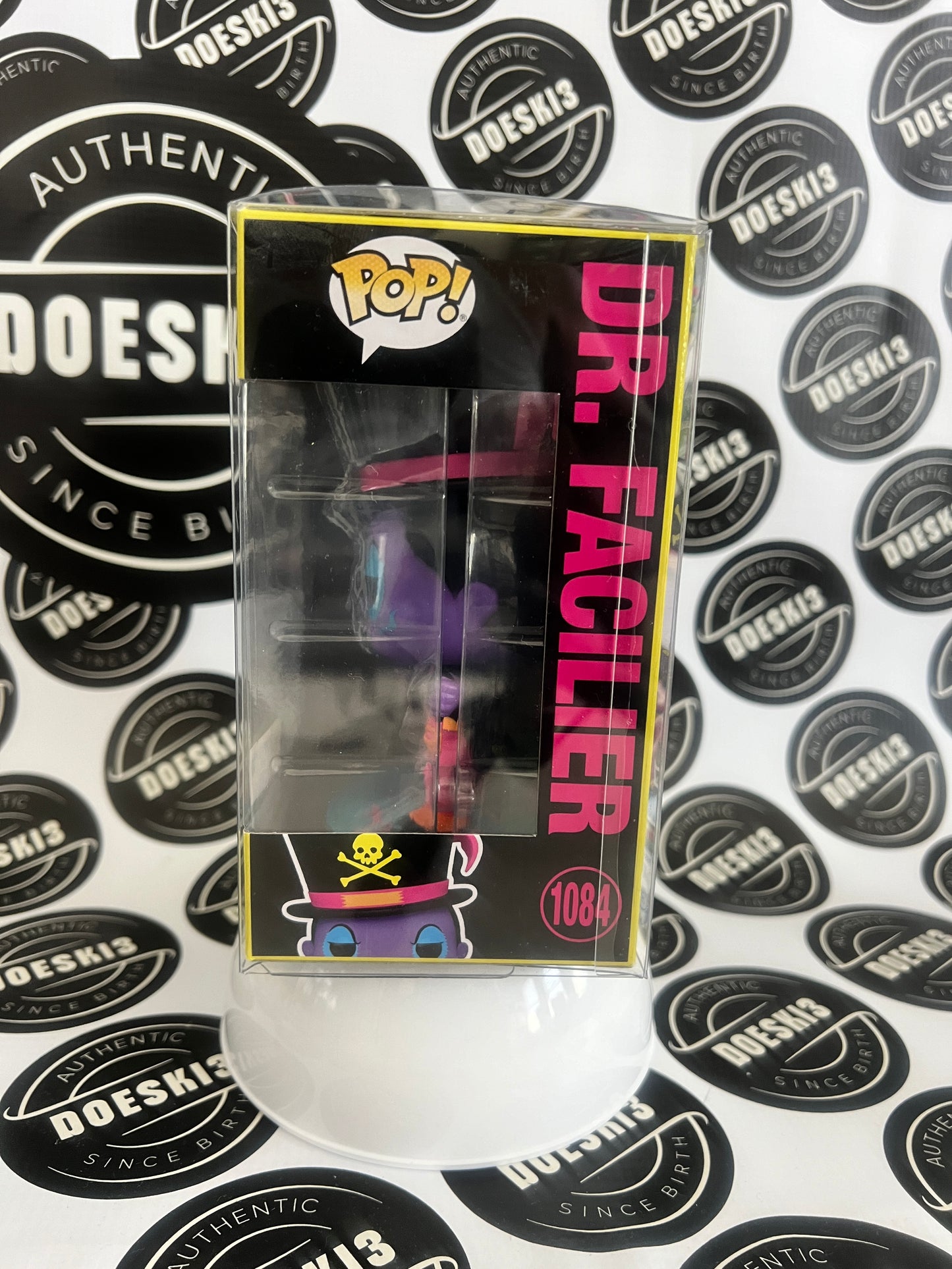 Funko Pop! Disney Villains DR. FACILIER (Black Light) Hot Topic Exclusive #1084 W/Protector