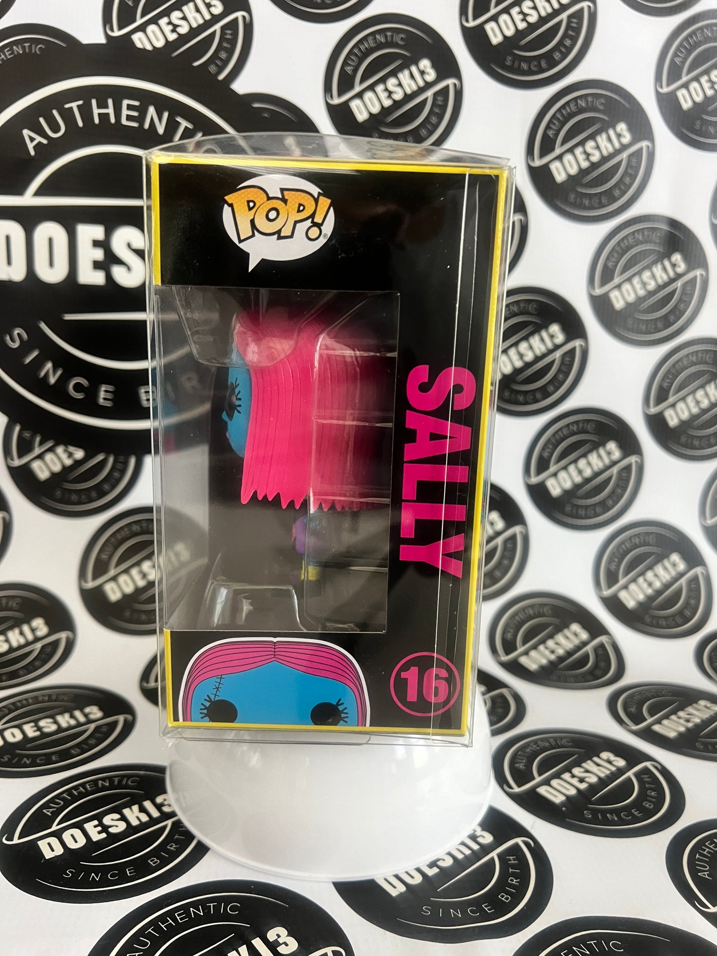 Funko Pop Disney Nightmare Before Christmas #16 Sally (Black Light) W/Protector