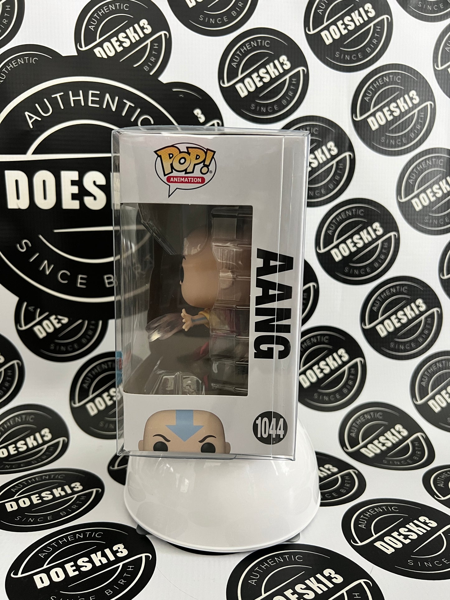 Funko Pop! Avatar - Aang - #1044 - 2021 Fall Convention Exclusive Sticker W/Protector