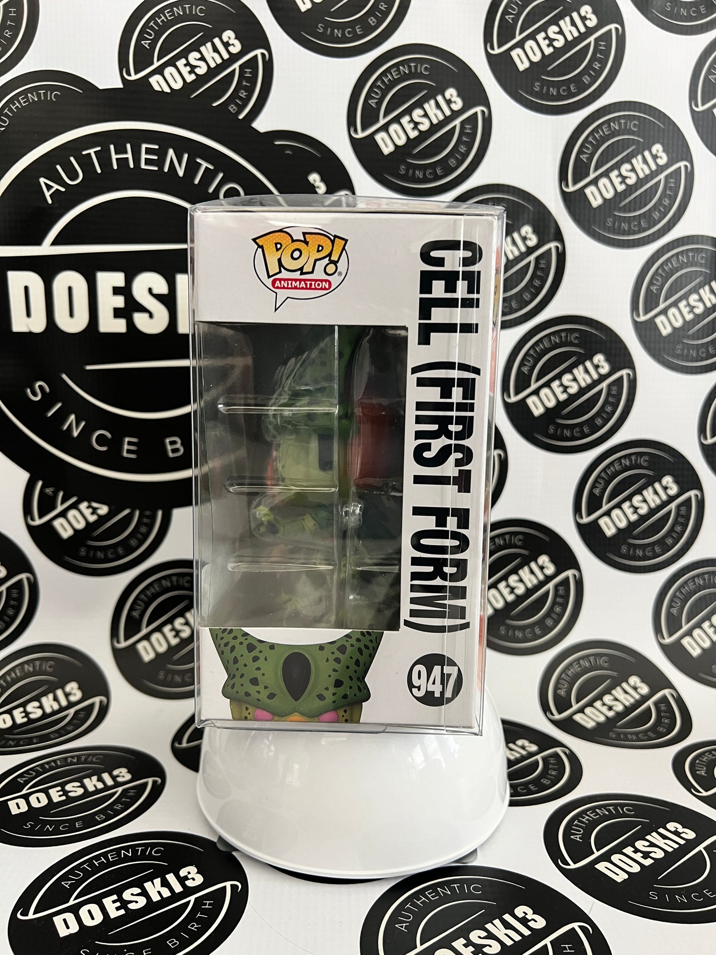 Funko Pop! Dragon Ball Z CELL (FIRST FORM) GITD Glow Walmart Exclusive W/Protector