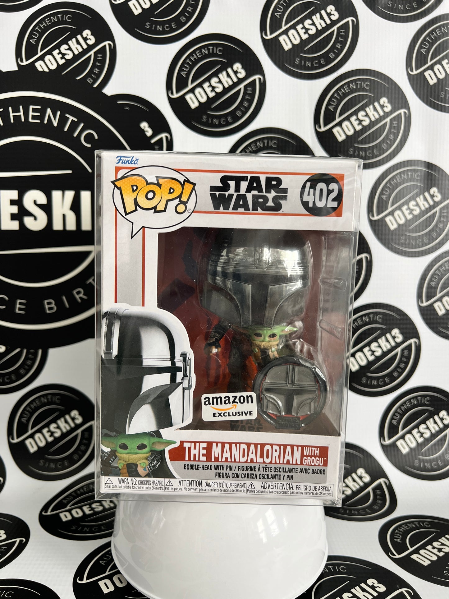 Funko Pop! Star Wars - The Mandalorian with Grogu & Pin #402 Amazon Exclusive W/Protector
