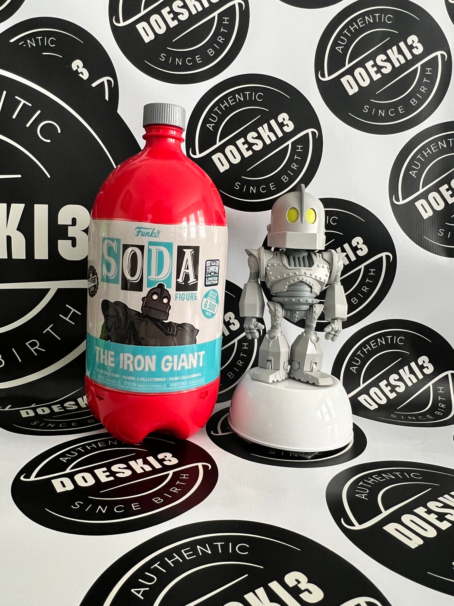 Funko 3 Liter Soda The Iron Giant Funkon Exclusive (Opened can)