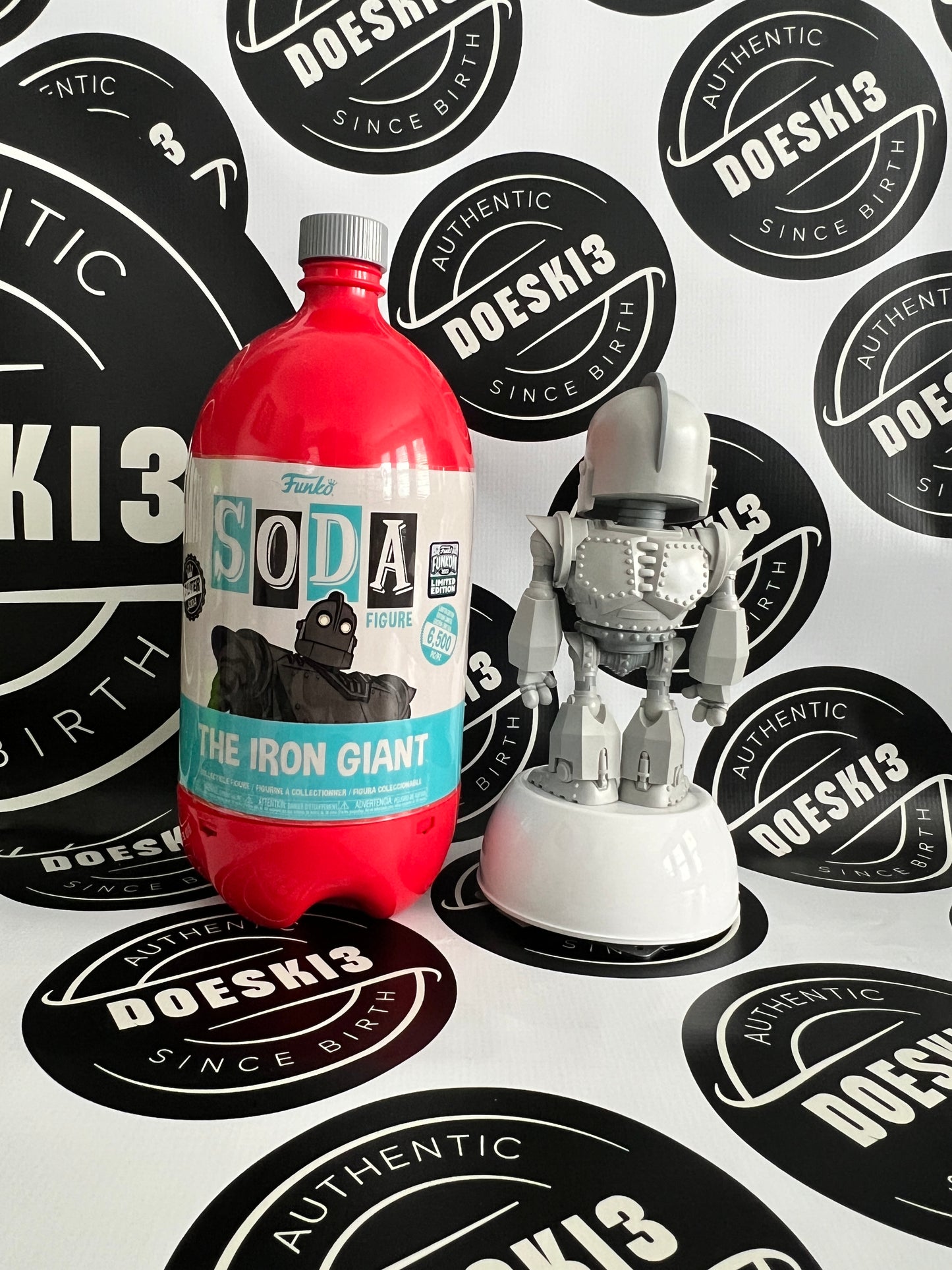 Funko 3 Liter Soda The Iron Giant Funkon Exclusive (Opened can)