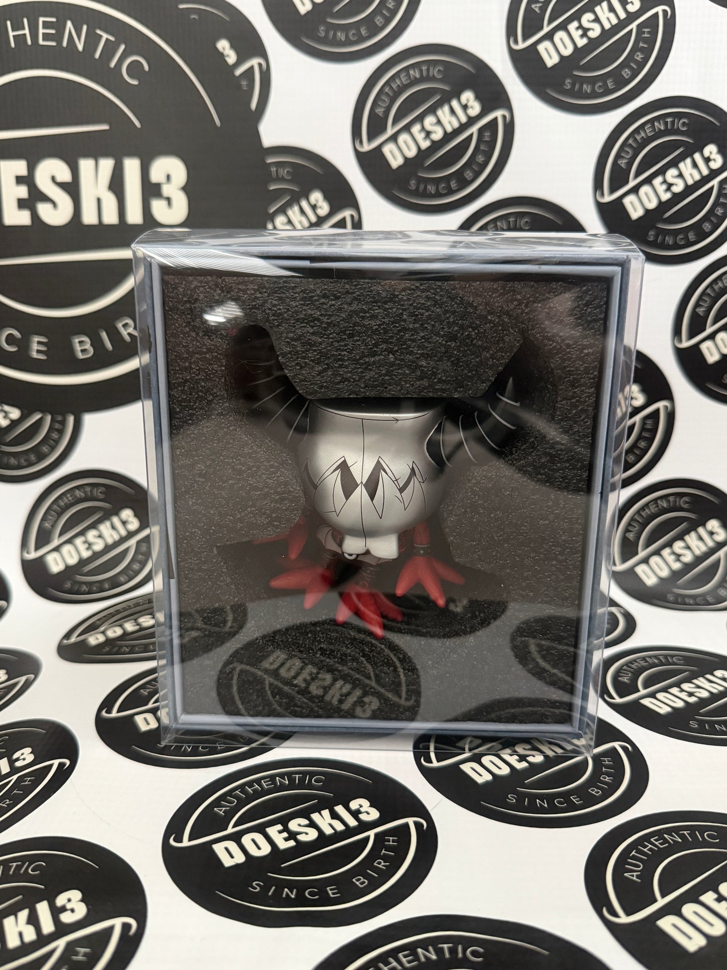 Mischief Toys x GWAR Minion Gastley LE 320 W/Protector