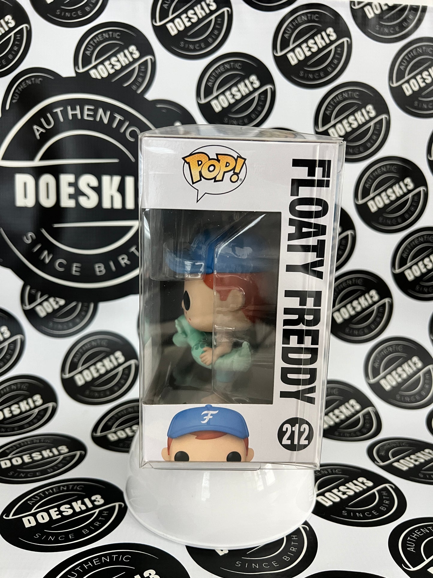 Funko Pop! Floaty Freddy #212 Limited Edition Summer Convention W/Protector