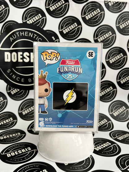 Funko Pop! Freddy Funko as The Flash. Fun on the Run Funko Exclusive W/Protector