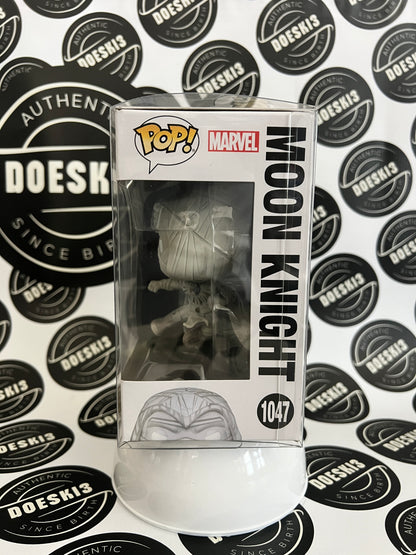 Funko Pop! Moon Knight #1047 Marvel Studios W/Protector