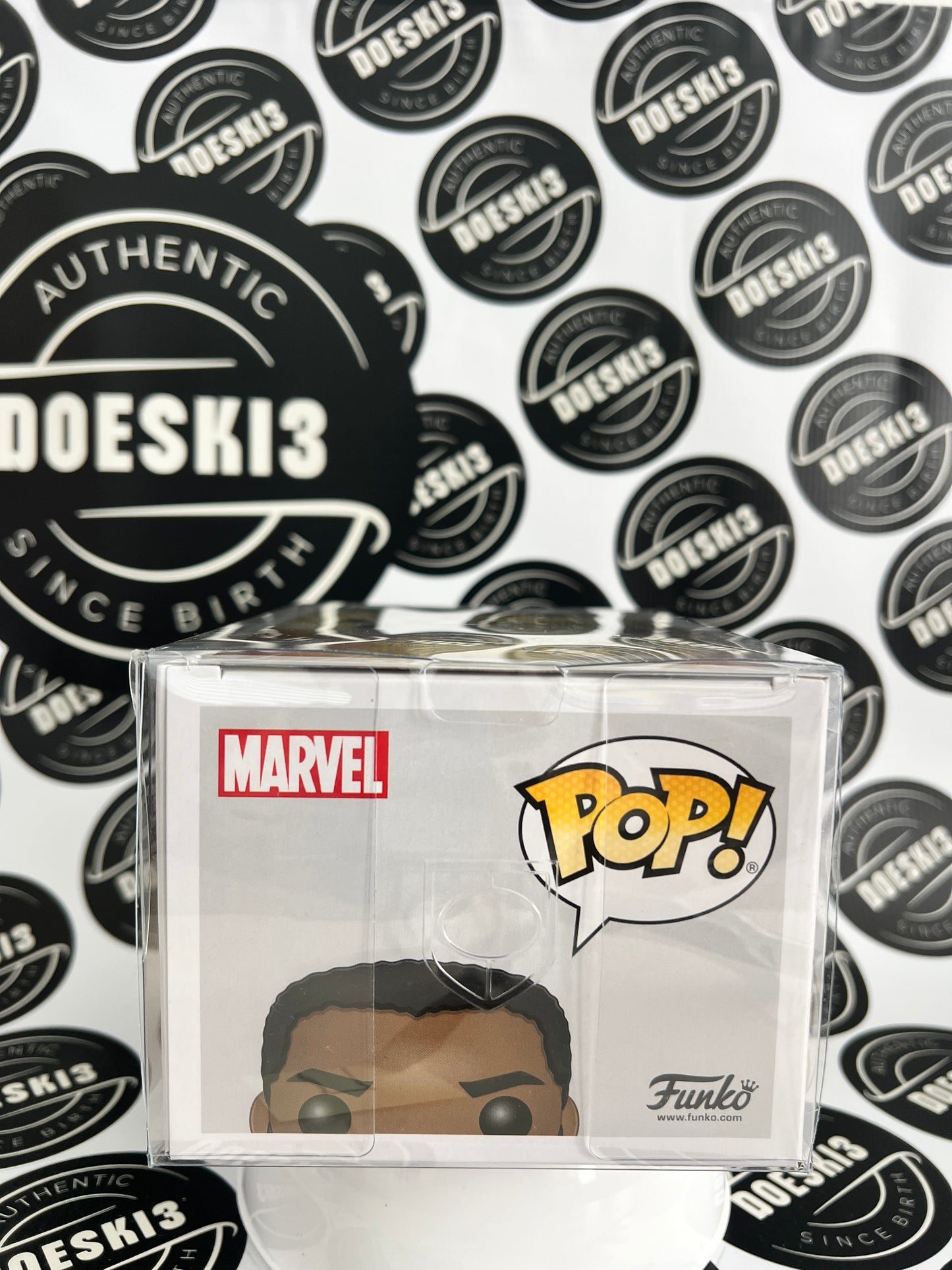 Funko Pop! Marvel Black Panther #273 W/Protector