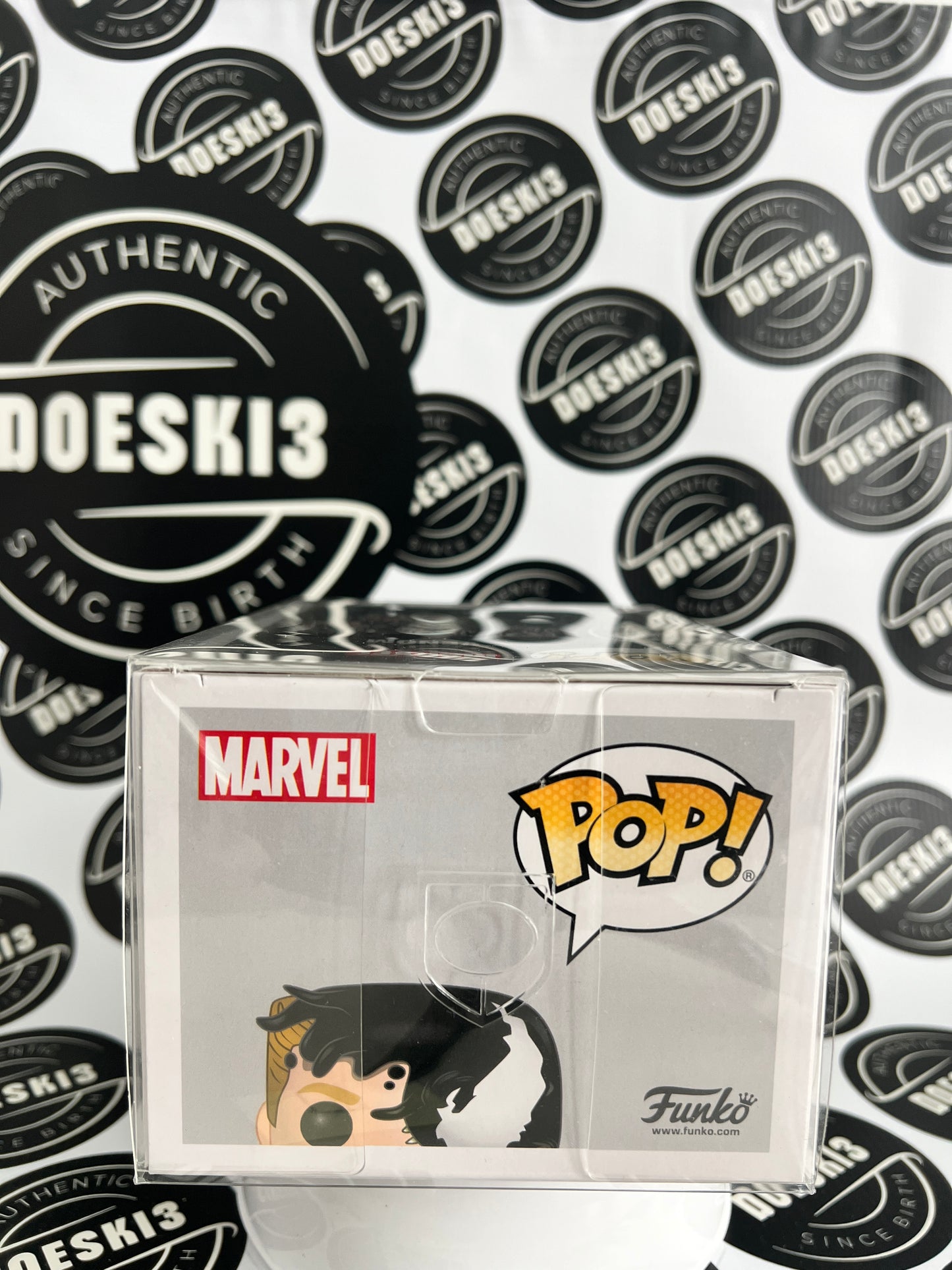 Funko POP! Marvel Venom Eddie Brock Figure #363 W/Protector