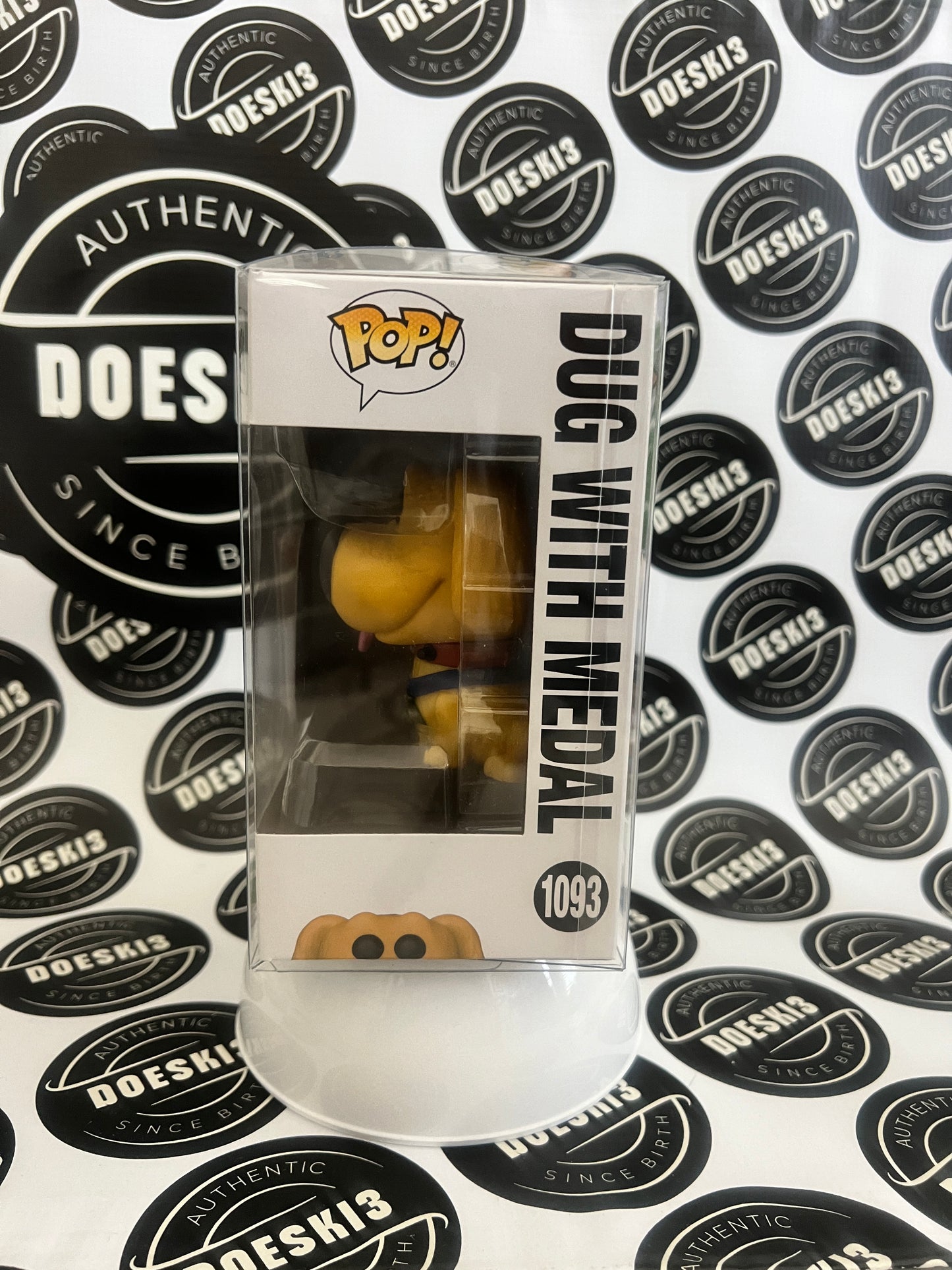 Funko Pop! Disney Pixar - Dug with Medal #1093 W/Protector