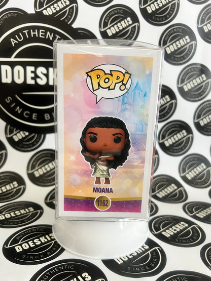 Funko Pop! Moana w/pin #1162 Funko Shop Exclusive  W/Protector