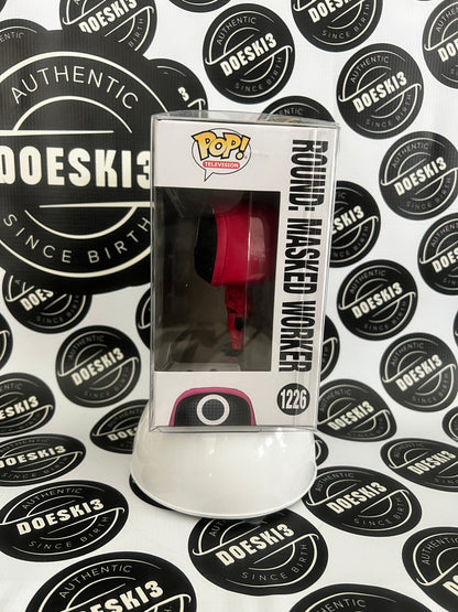Funko Pop! Television Squid Game #1226 Masked Worker W/Protector