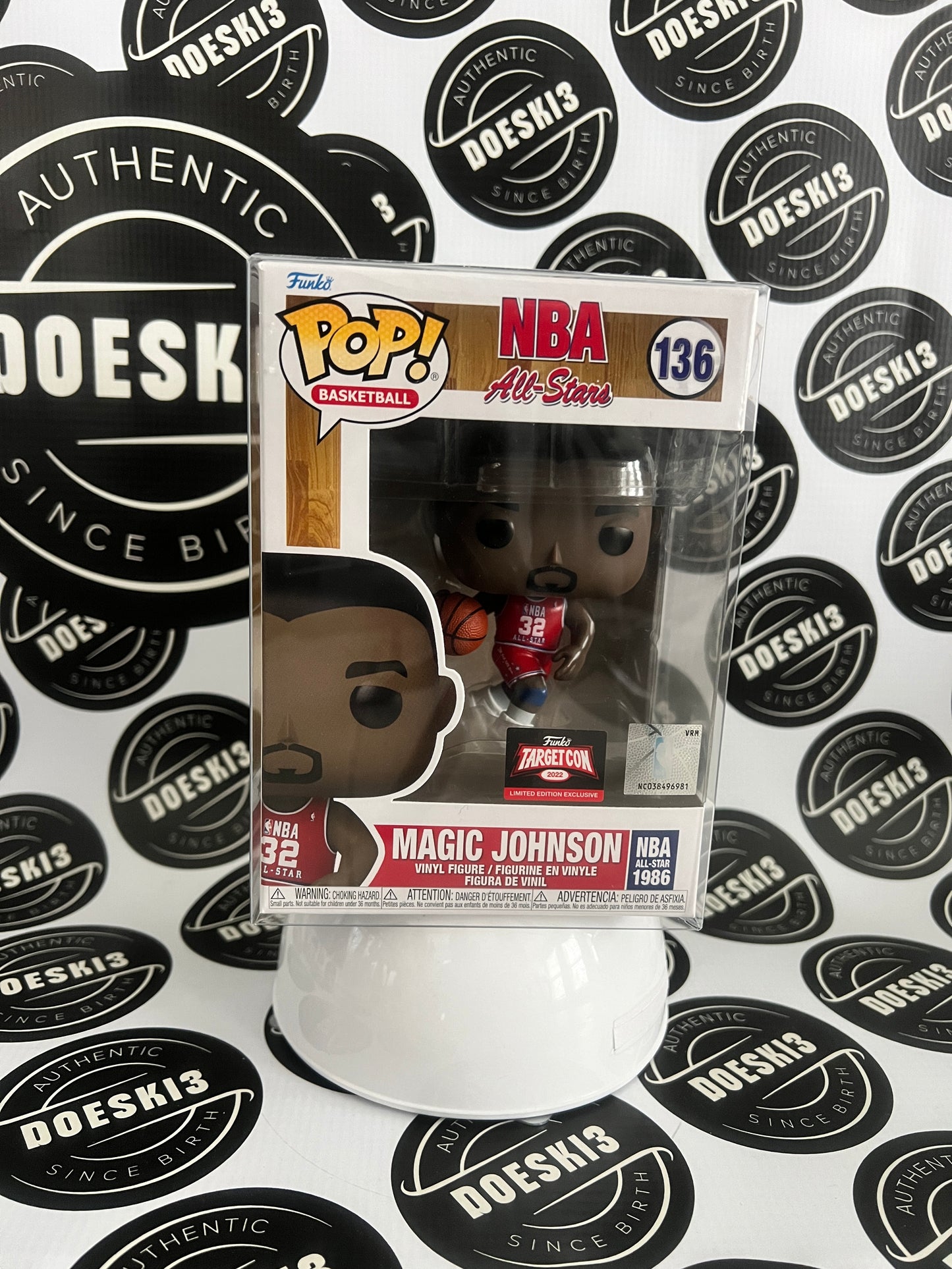 Funko Pop! NBA: Legends - Magic Johnson #136 (Target Con Exclusive) W/Protector