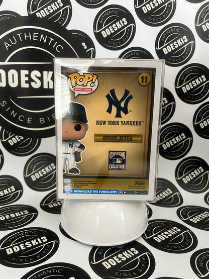 Funko Pop! New York Yankees #11 Derek Jeter - Funko Exclusive W/Protector