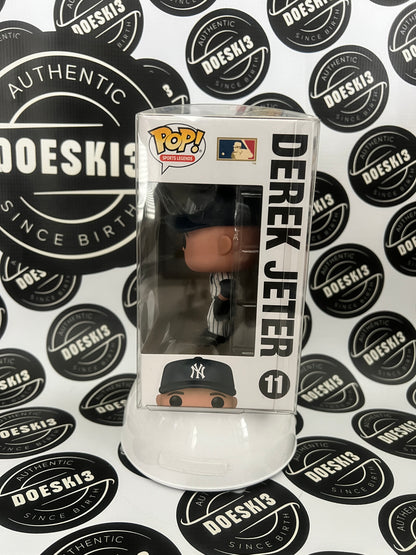 Funko Pop! New York Yankees #11 Derek Jeter - Funko Exclusive W/Protector