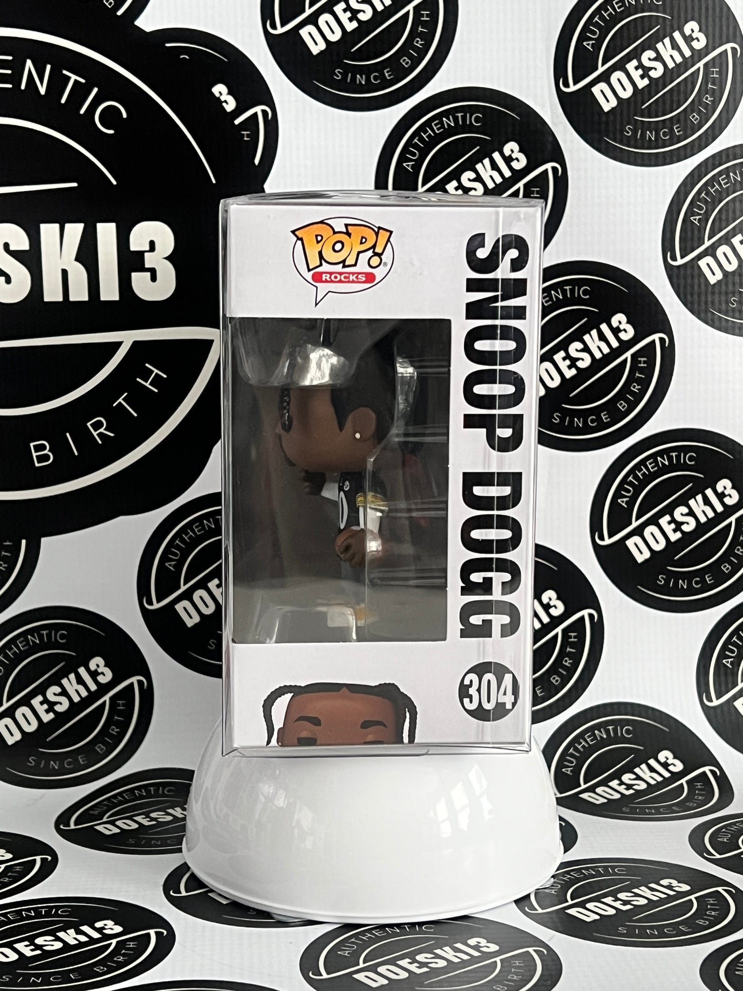 Funko Pop! Snoop Dogg Black Steelers #304 LE 15K Tha Dogg House Exclusive W/Protector