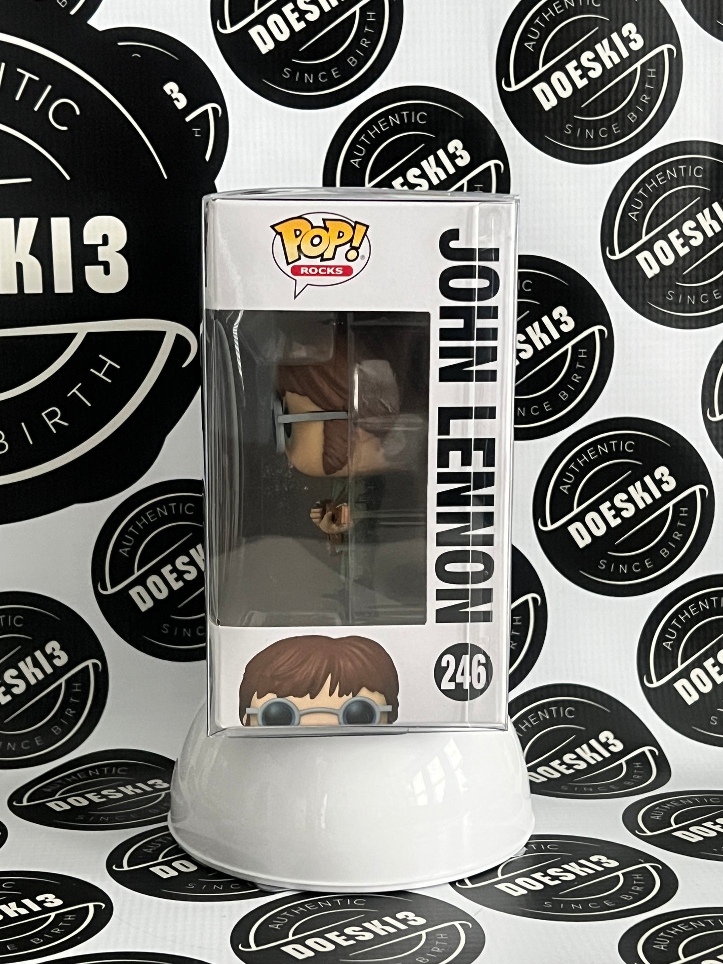 Funko Pop! Rocks John Lennon: #247 (Chase) W/Protector