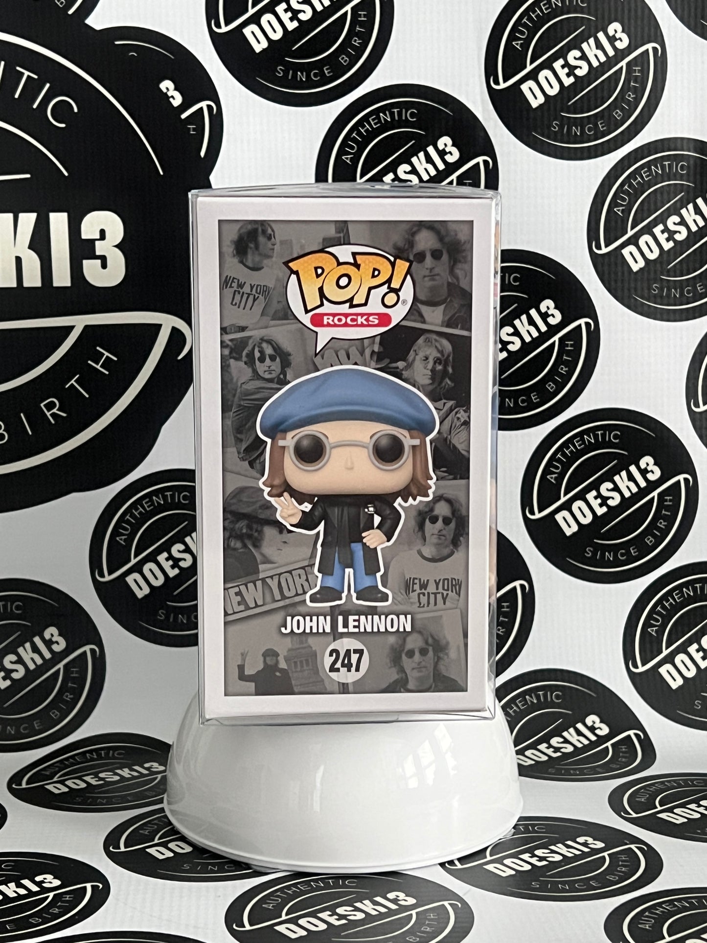 Funko Pop! Rocks John Lennon: #247 (Chase) W/Protector