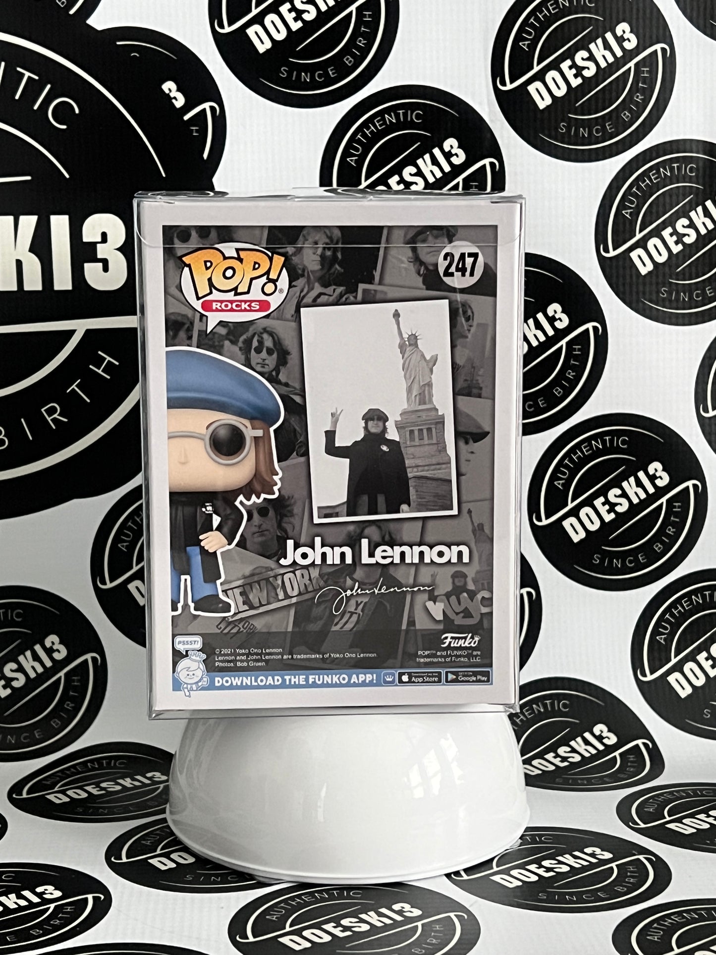 Funko Pop! Rocks John Lennon: #247 (Chase) W/Protector