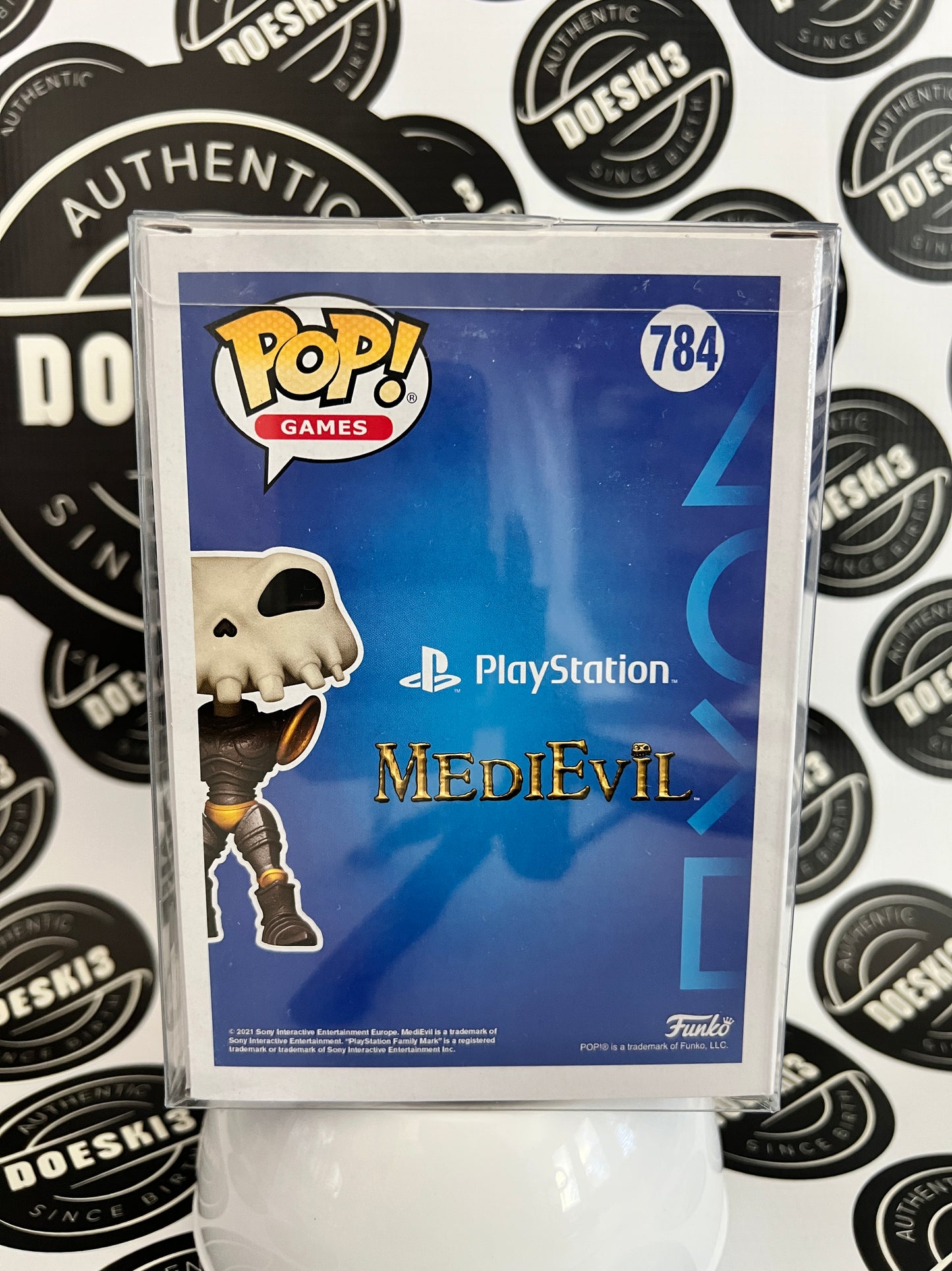 Funko Pop! PlayStation - Sir Daniel Fortesque #784 Metallic GameStop Exclusive W/Protector