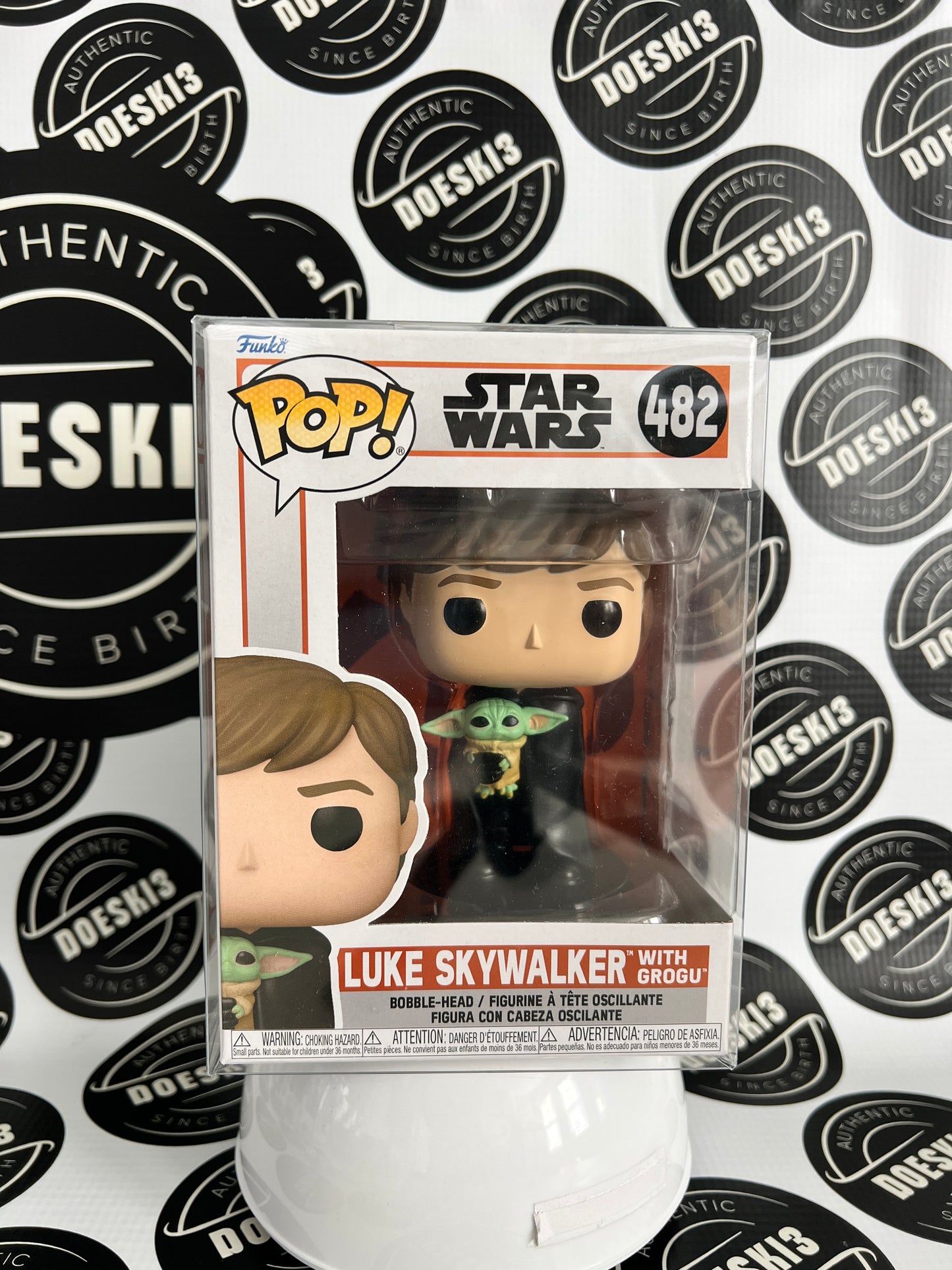 Funko Pop! Star Wars Luke Skywalker with Grogu #482  W/Protector