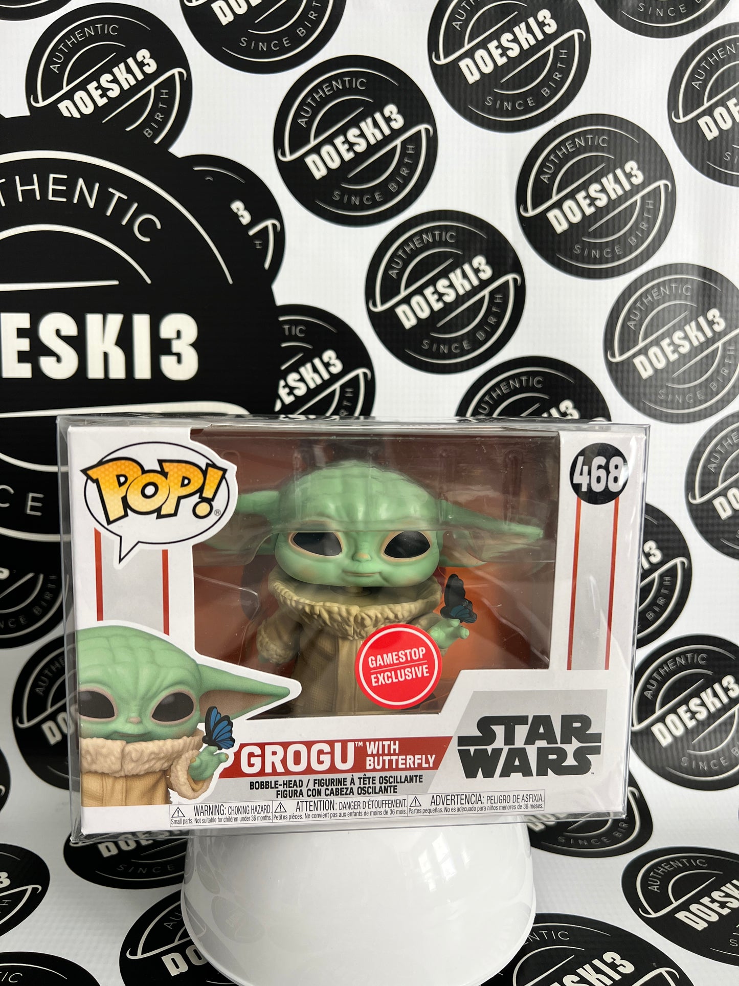 Funko Pop! Star Wars - Grogu with Butterfly #468- (GameStop Exclusive) W/Protector