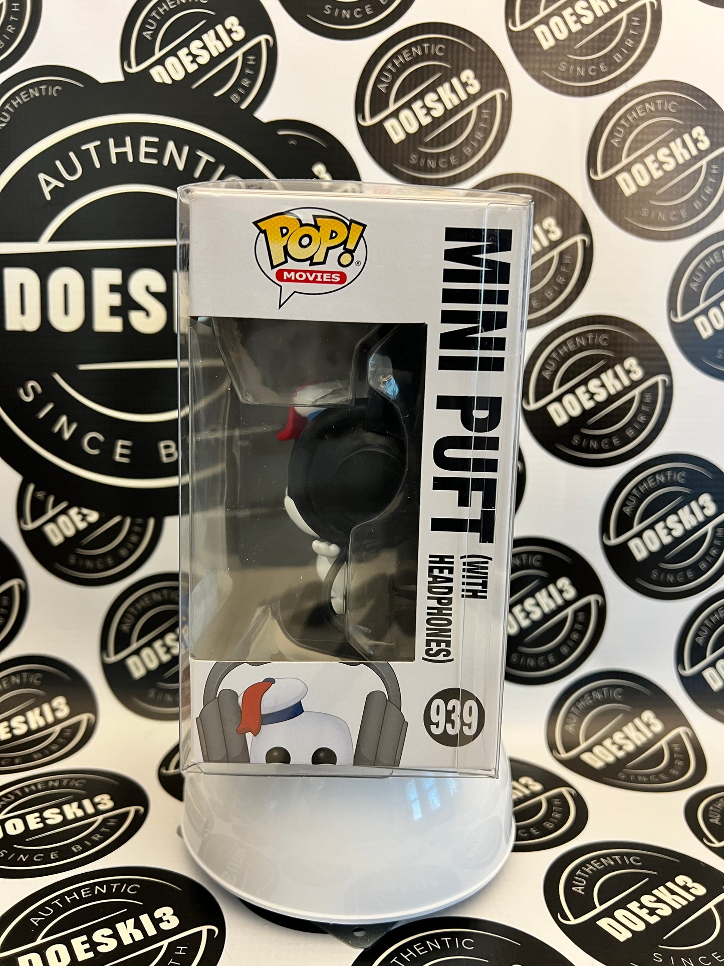 Funko Pop! Ghostbusters - Mini Puft #939 (With Headphones) - Walmart Exclusive W/Protector