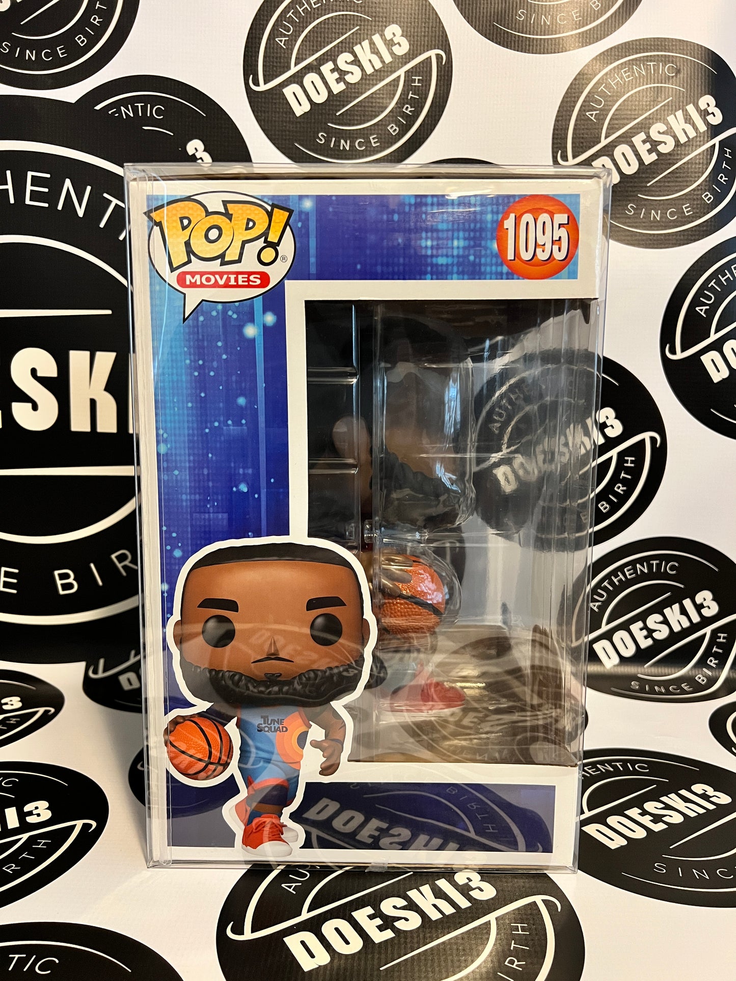 Funko Pop! LeBron James Space Jam #1095 10in Jumbo Pop Walmart Exclusive W/Protector